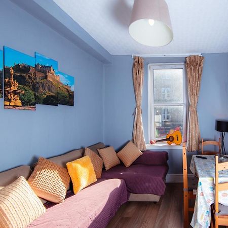 Old Town Central Apartments By The Meadows Edimburgo Esterno foto